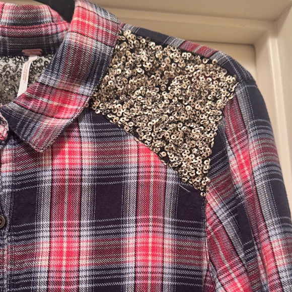 EUC Free People Long Sleeve Plaid Flannel Shirt w/Sequins Size Medium - Picture 4 of 7